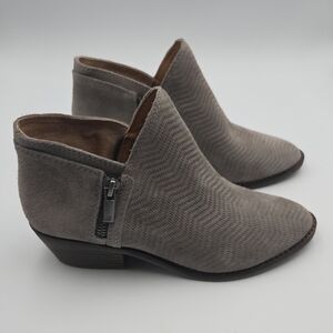 Lucky Brand Fhuna Suede Grey Chevron Ankle Boots Womens Size 6M NWOT